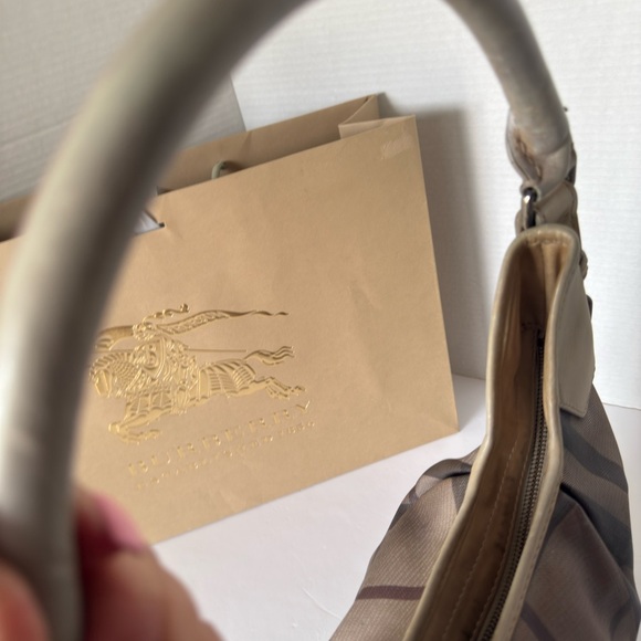 AUTHENTIC HANDBAG BURBERRY. - Picture 13 of 17